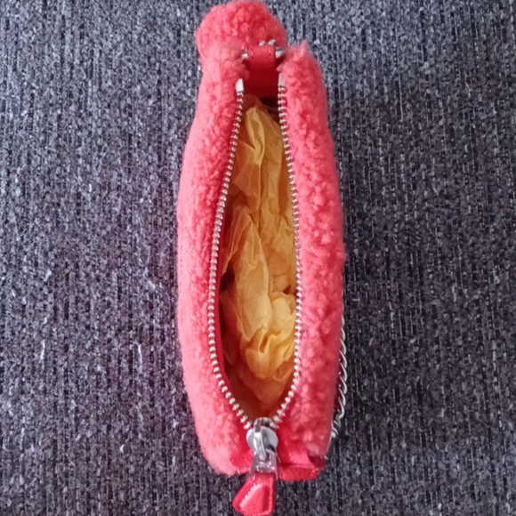 🆕 🏵RARE Coach🏵 - Shearling Nolita w/Pom Pom - Picture 11 of 14